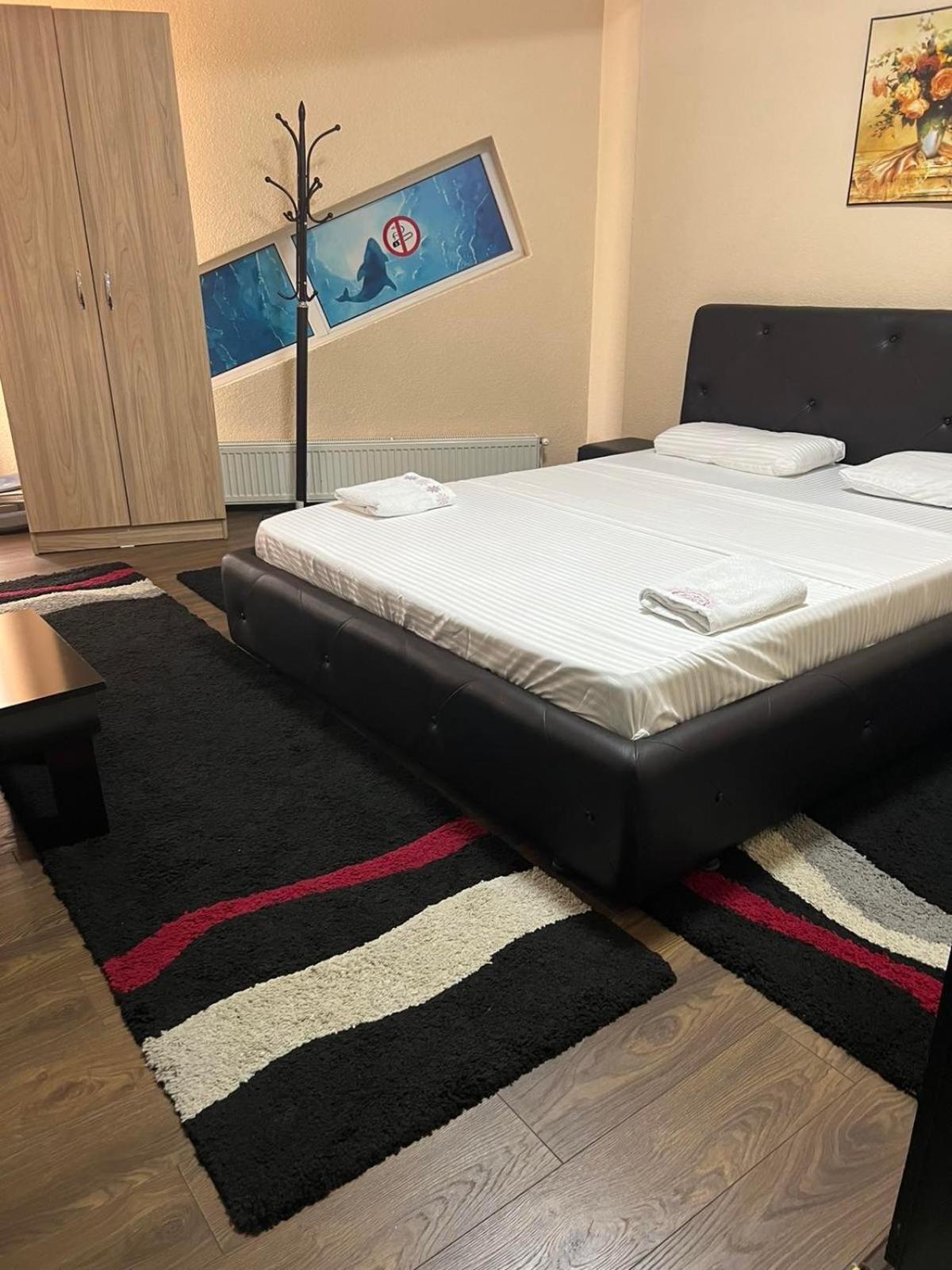 Hotelwhite Gjilan Экстерьер фото